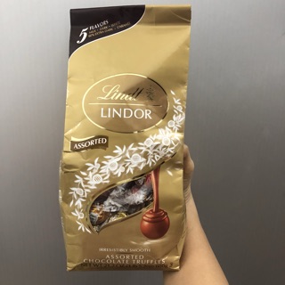 SOCOLA MIX LINDT LINDOR 600G