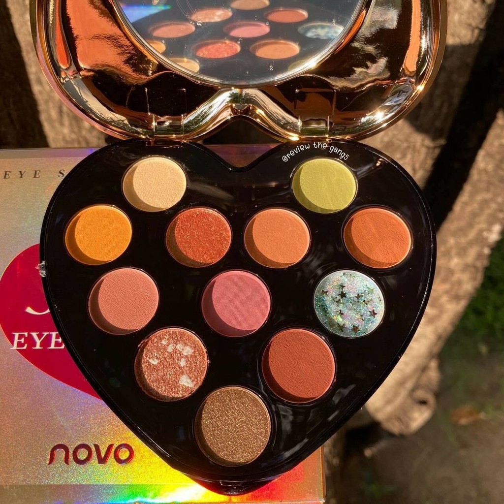 Bảng Phấn Mắt NOVO Trái Tim I Love Eyeshadow gồm 12 màu mắt nhũ lì