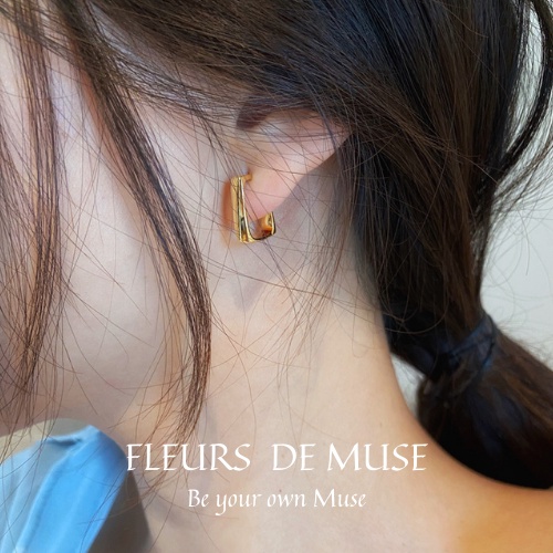 Khuyên tai mạ vàng hình học nhỏ cổ điển sang trọng Fleurs de Muse