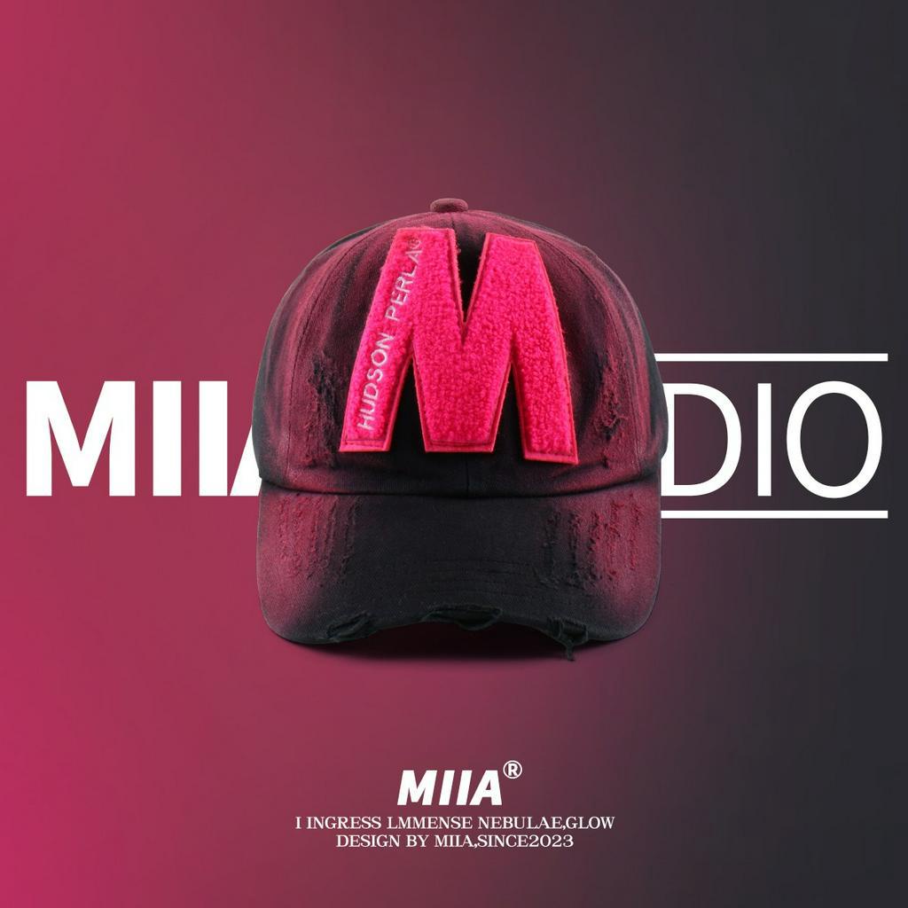 Mũ Lưỡi Trai Họa Tiết Chữ M Màu Sắc Gradient Phong Cách Hàn Quốc Độc Đáo