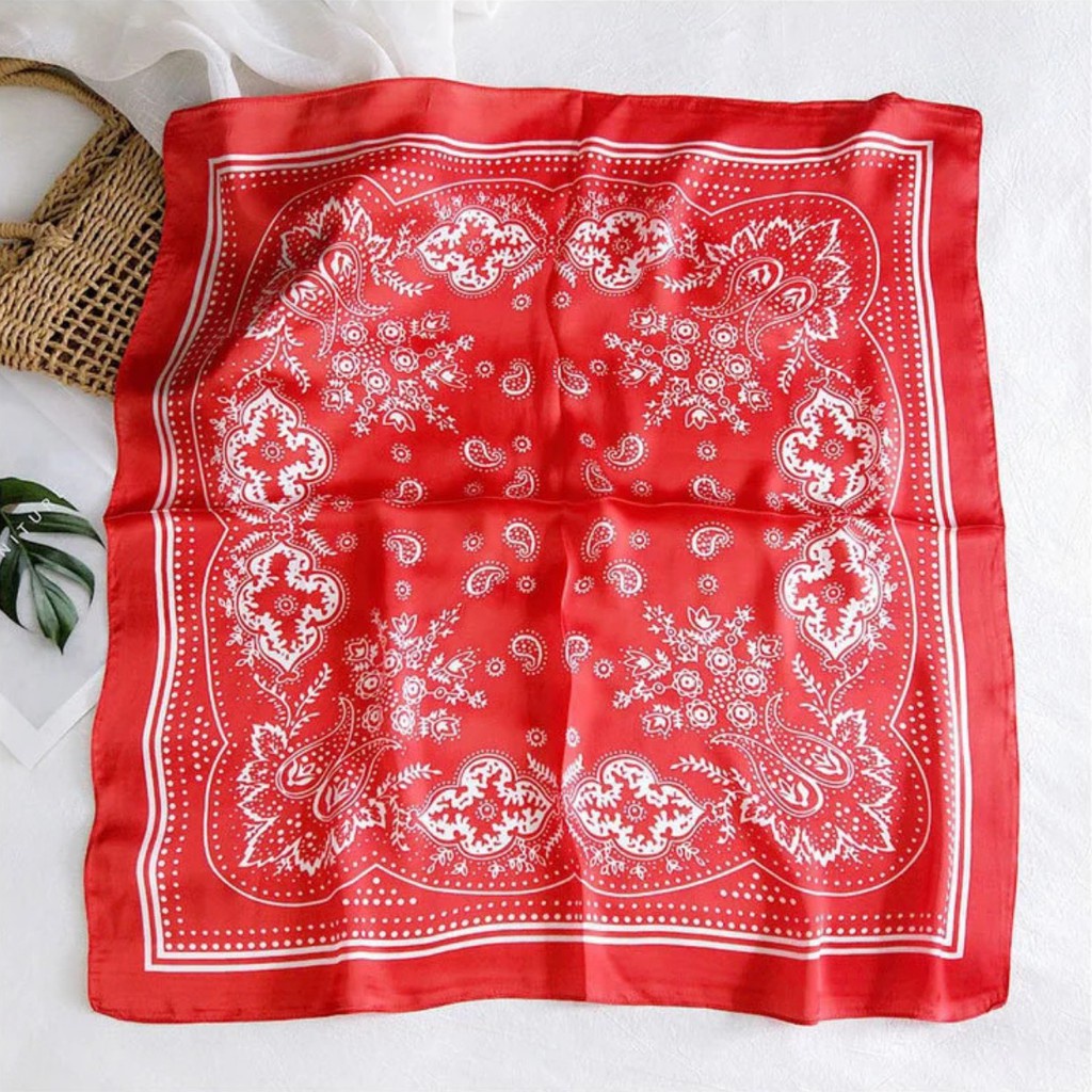 Khăn bandana lụa vuông khăn turban hiphop làm áo thắt nơ size 70x70cm - Mã 7015