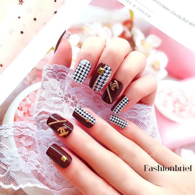 Bộ nail 24 móng tay giả tặng kèm keo dán và dũa móng