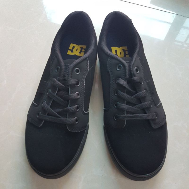 GIÀY DC BÉ TRAI SIZE 34