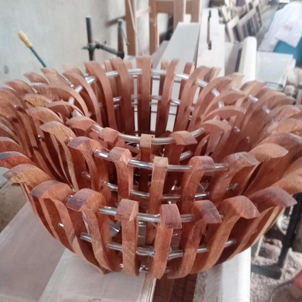 Chậu trồng phong lan gỗ Căm Xe fi 30cm DÁNG SEN Tặng Kèm Phân Bón