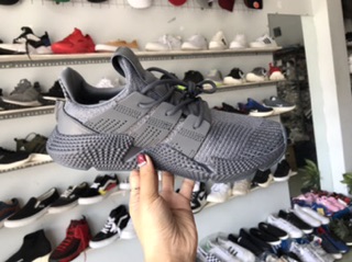 Giày prophere xám còn 40.41  giá chỉ còn 600k