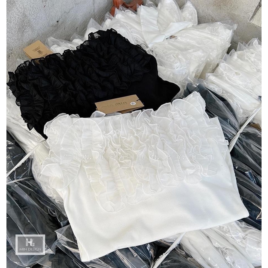 Áo trễ vai viền bèo tiểu thư