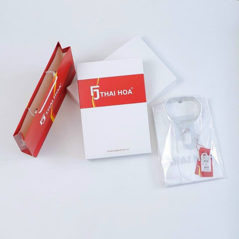 Áo Thái Hoà mã cao cấp 9021 ( kèm túi và hộp)