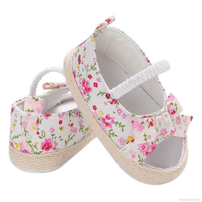 Giày sandal đính nơ xinh xắn cho bé gái