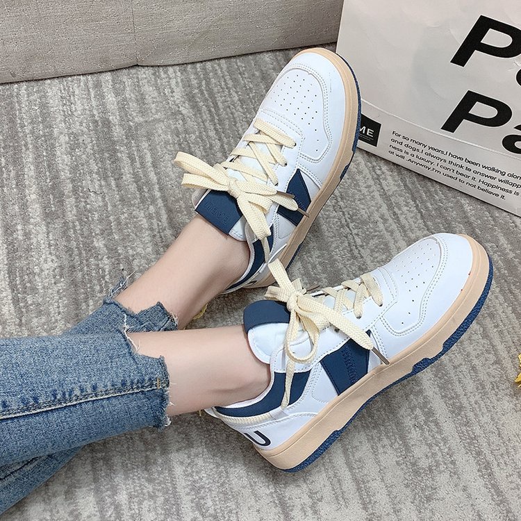 Giày Thể Thao Nữ Phối Viền Đế Bằng Pha Màu
