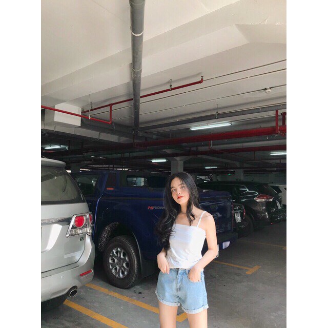 Áo thun hai dây trơn hai màu trắng/đen basic LOVI