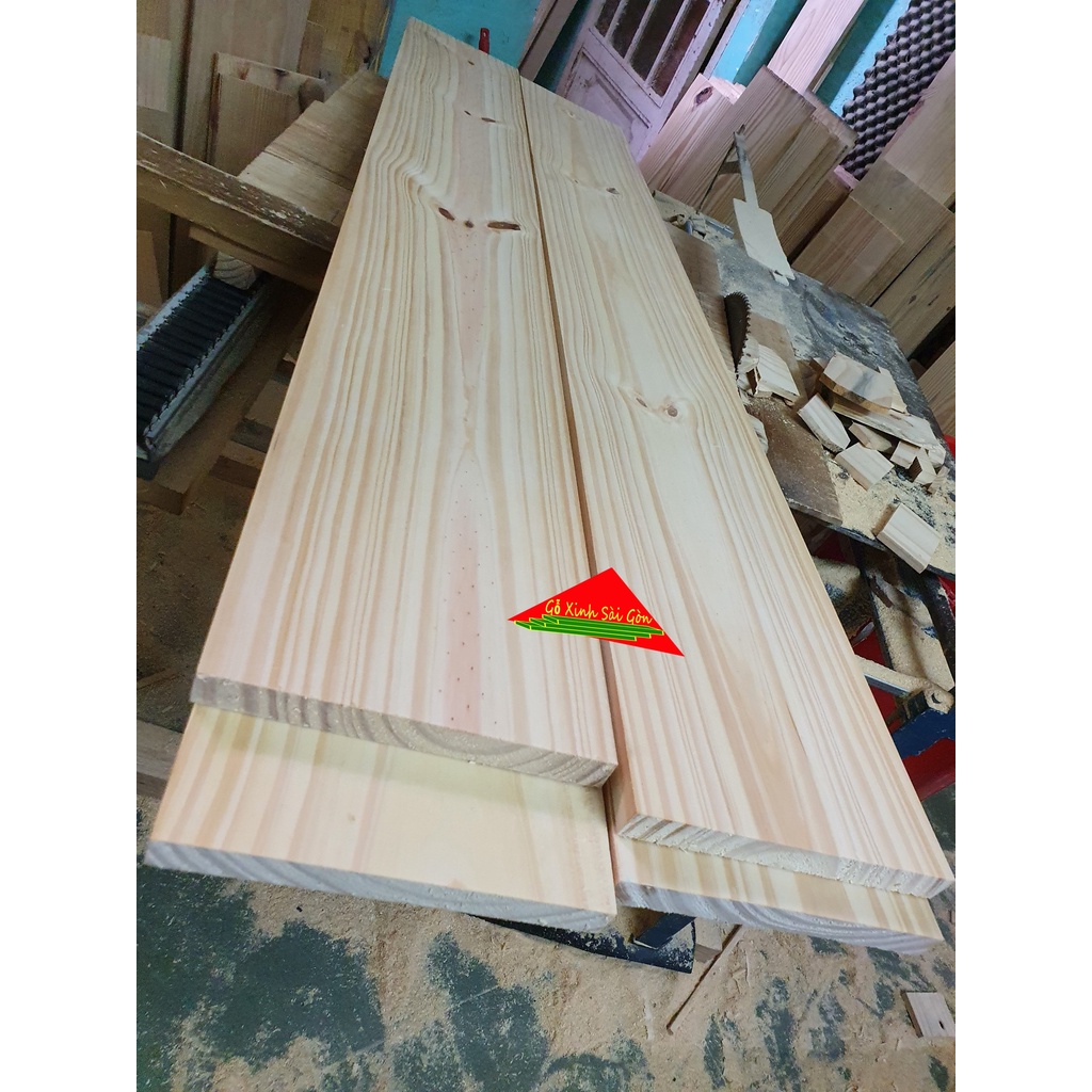 Tấm gỗ thông mới dài 150cm,rộng 20cm,dày 2cm được bào láng 4 mặt làm kệ âm tường,ghế dài,đóng tủ,bàn,ốp tường,decorde