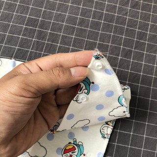 Set 5 Yếm Cotton 2 Lớp Cài Nút Cho Bé