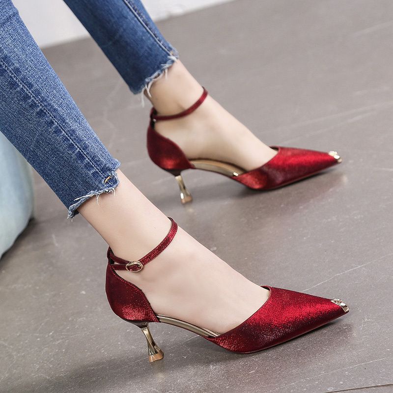 2022 giày cao gót mũi nhọn đế vuông giày cao gót trắng 7p giày cao gót trắng viền đen  giày cao gót mũi nhọn đính đá Giày Cao Gót Đế Phẳng Có Khóa Cài Màu Đỏ Phong Cách Mới Năm 2021