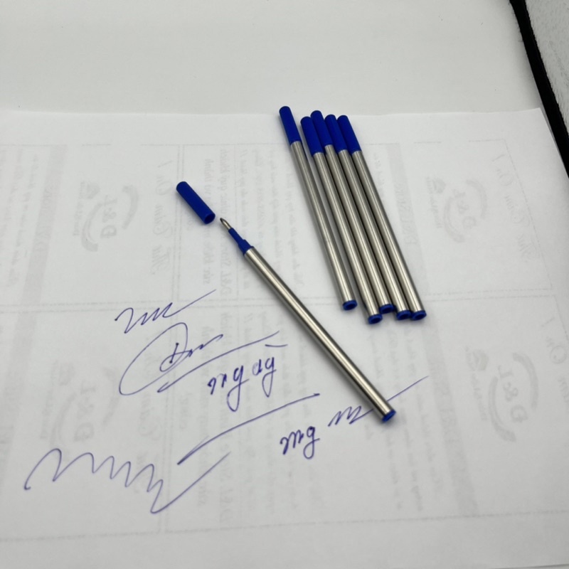 Ruột bút,ruột viết bi nước,ngòi bút viết dạ bi 0.5mm Vỏ kim loại, dùng để thay thế ngòi viết cho các loại bút ký,viết gỗ