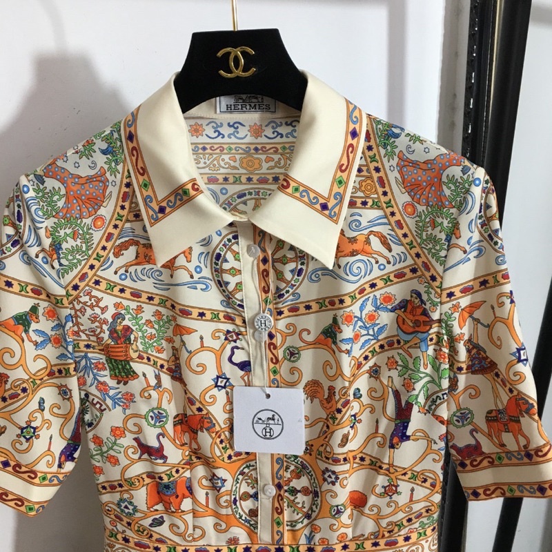 Đầm dài dáng xoè có cổ ôm eo tôn dáng thương hiệu Hermes HM cao cấ hoạ tiết cổ điển
