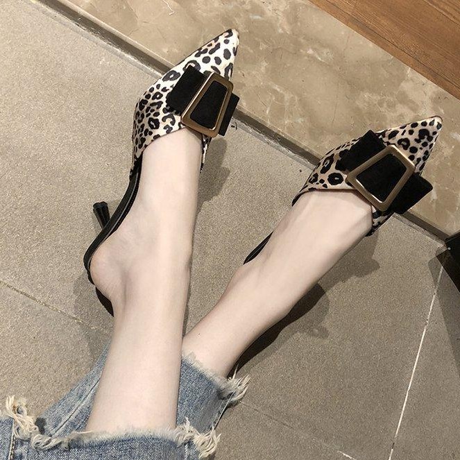 Sục nơ đính khuy họa tiết da báo gót 7,5cm - MS 47