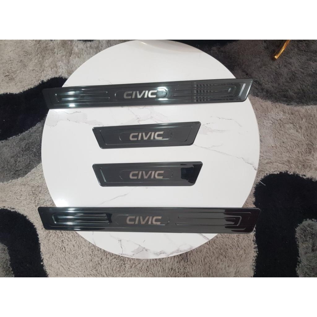 Ốp Bậc Cửa, Nẹp Bước Chân Trong Ngoài Xe Honda Civic 2022 - 2023 chất liệu Titan Cao Cấp