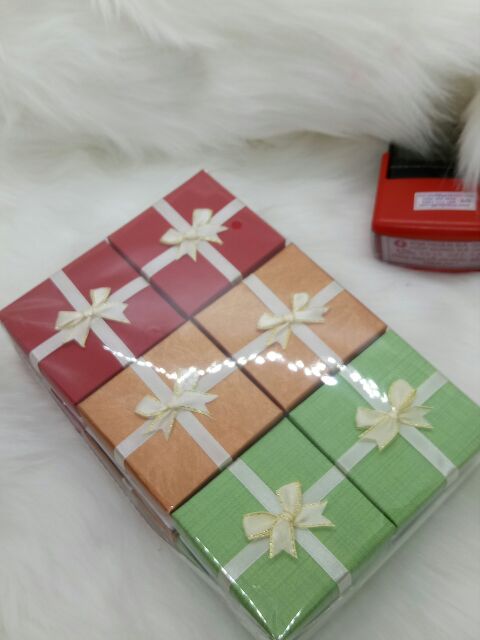 COMBO SỈ HỘP NƠ ĐỰNG VÒNG, LẮC TAY TRẺ EM