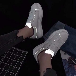 Mcqueen nữ phản quang