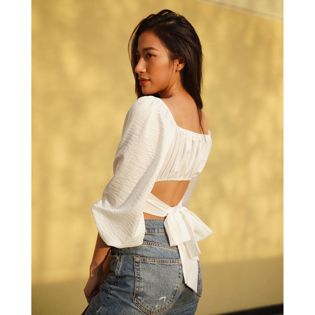 Áo croptop tay dài thắt nơ sau lưng - Chất liệu vải đũi thoáng mát