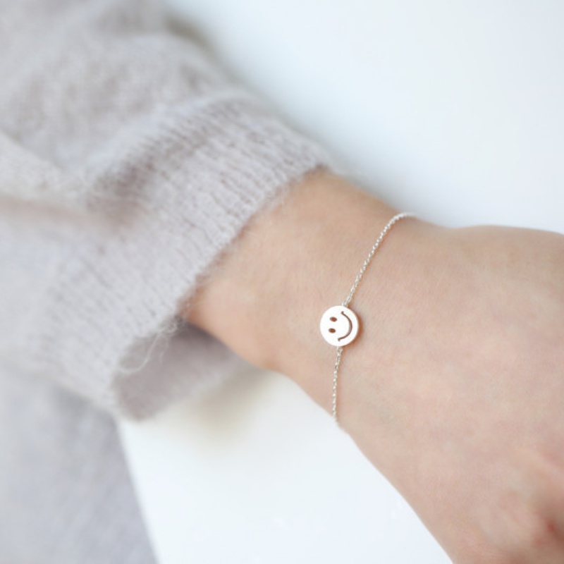 Phiên bản Hàn Quốc mới của thời trang cá tính vòng tay mặt cười vòng tay nữ biểu cảm đơn giản