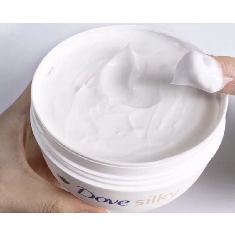 Kem dưỡng thể Dove Silky Nourishing Body Cream giữ ẩm làm trắng da toàn thân lâu trôi 300ml | BigBuy360 - bigbuy360.vn