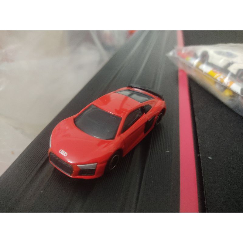 xe mô hình Tomica-Audi R8