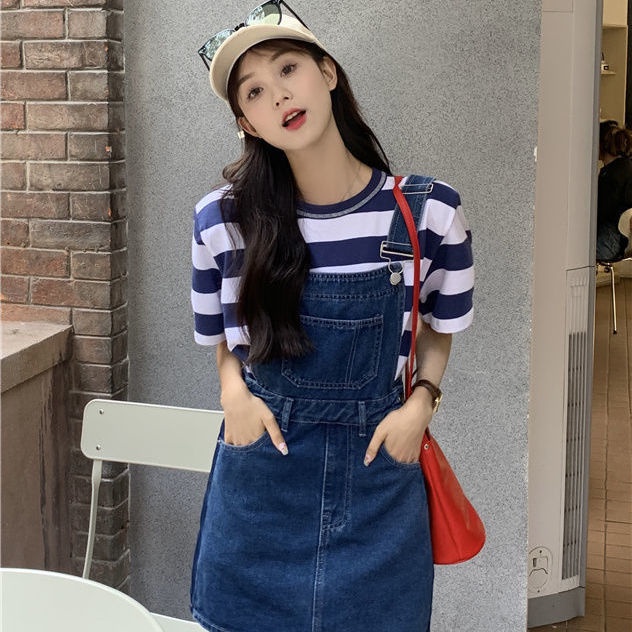 Set Áo Thun Ngắn Tay Họa Tiết Kẻ Sọc Và Đầm Yếm denim Thời Trang Hàn Quốc Cho Nữ