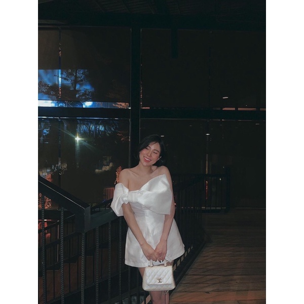 Đầm suông nơ trễ vai