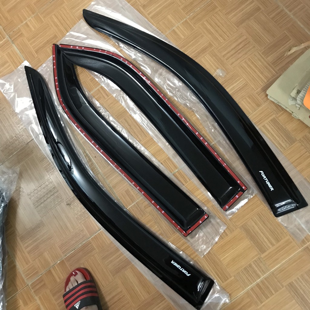 Bộ vè mưa đen Thái cao cấp xe Toyota Fortuner đời 2006 - 2015