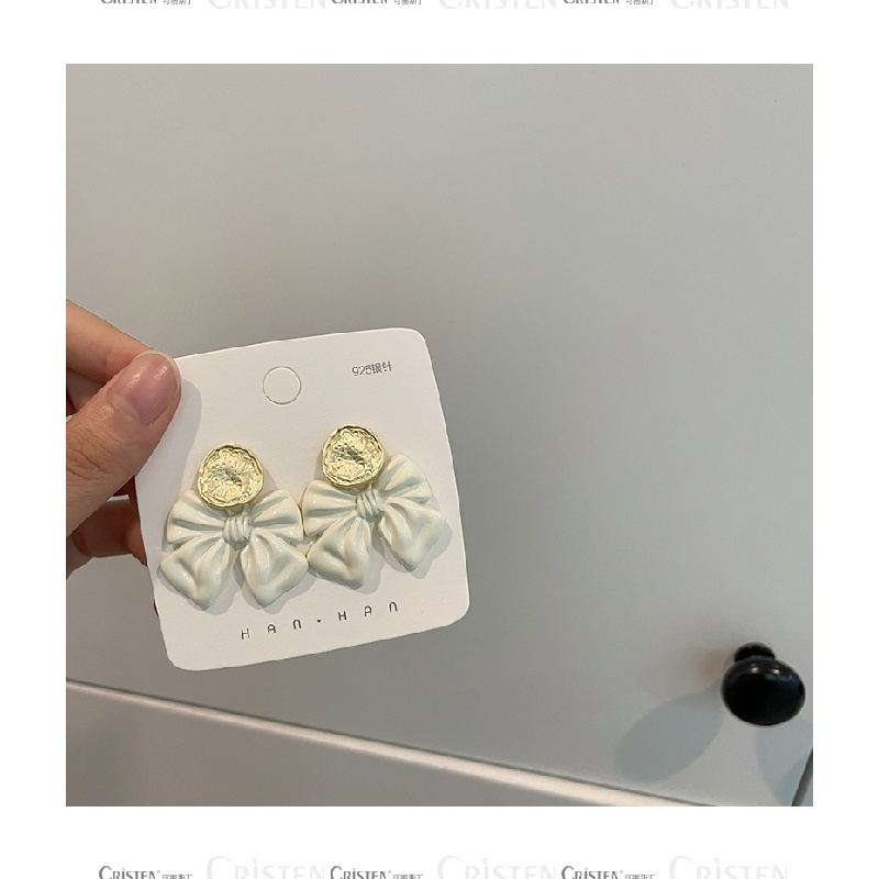 Khuyên tai hình nơ thiết kế xinh xắn dành cho nữ