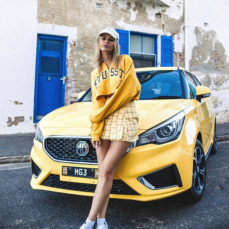 Áo Hoodies Tay Dài Khoá Kéo Hoạ Tiết Chữ In Thiết Kế Dáng Rộng Thoải Mái