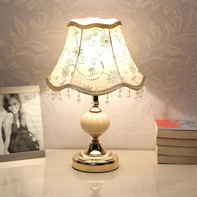 đèn ngủ để bàn cao cấp