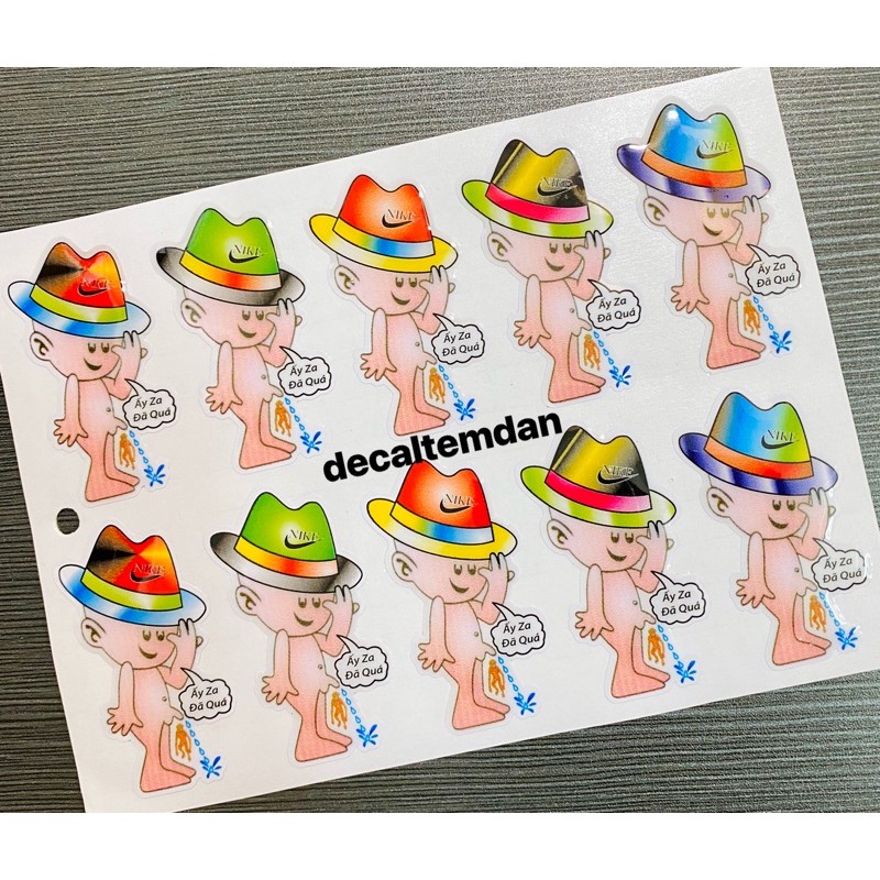 DDXM - v10/10M - TEM NỔI HÌNH THẰNG NHÓC ĐỨNG Đ.Á.I