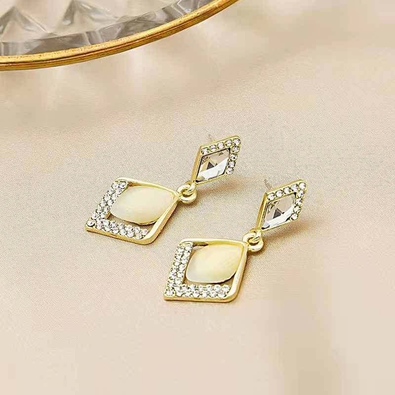 Bông Tai Mạ Bạc 925 Đính Kim Cương Nhân Tạo Đơn Giản Thanh Lịch