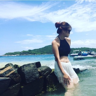 Áo yếm bơi bikini