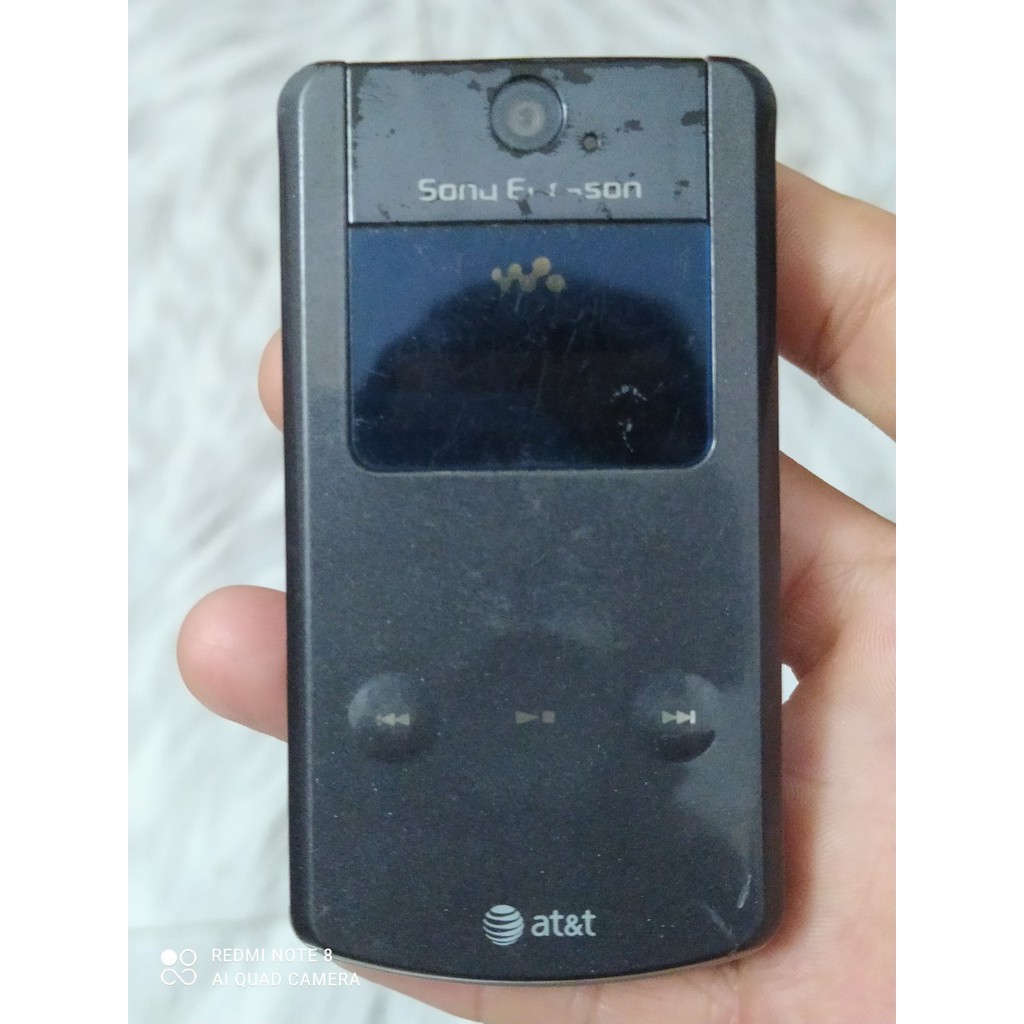 Điện Thoại sony ericsson w518a trùng imei hư cáp