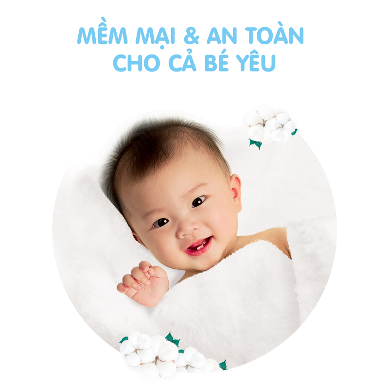 Nước xả vải cho bé Comfort cho da nhạy cảm hương phấn túi 3.2 lít