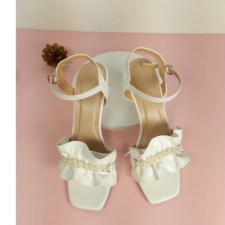 HCM Giày sandal cao gót big size nữ 40 41 42 43, xăng đan quai ngang đính ngọc siêu xinh thời trang mũi vuông cao 7 phân