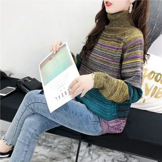 Áo len nữ phối màu trẻ trung quảng chau