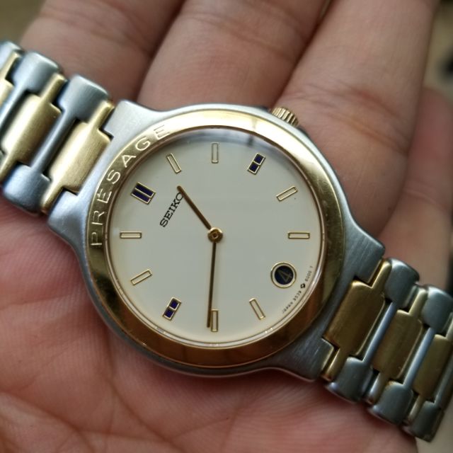 Đồng hồ nam nữ điện tử Seiko