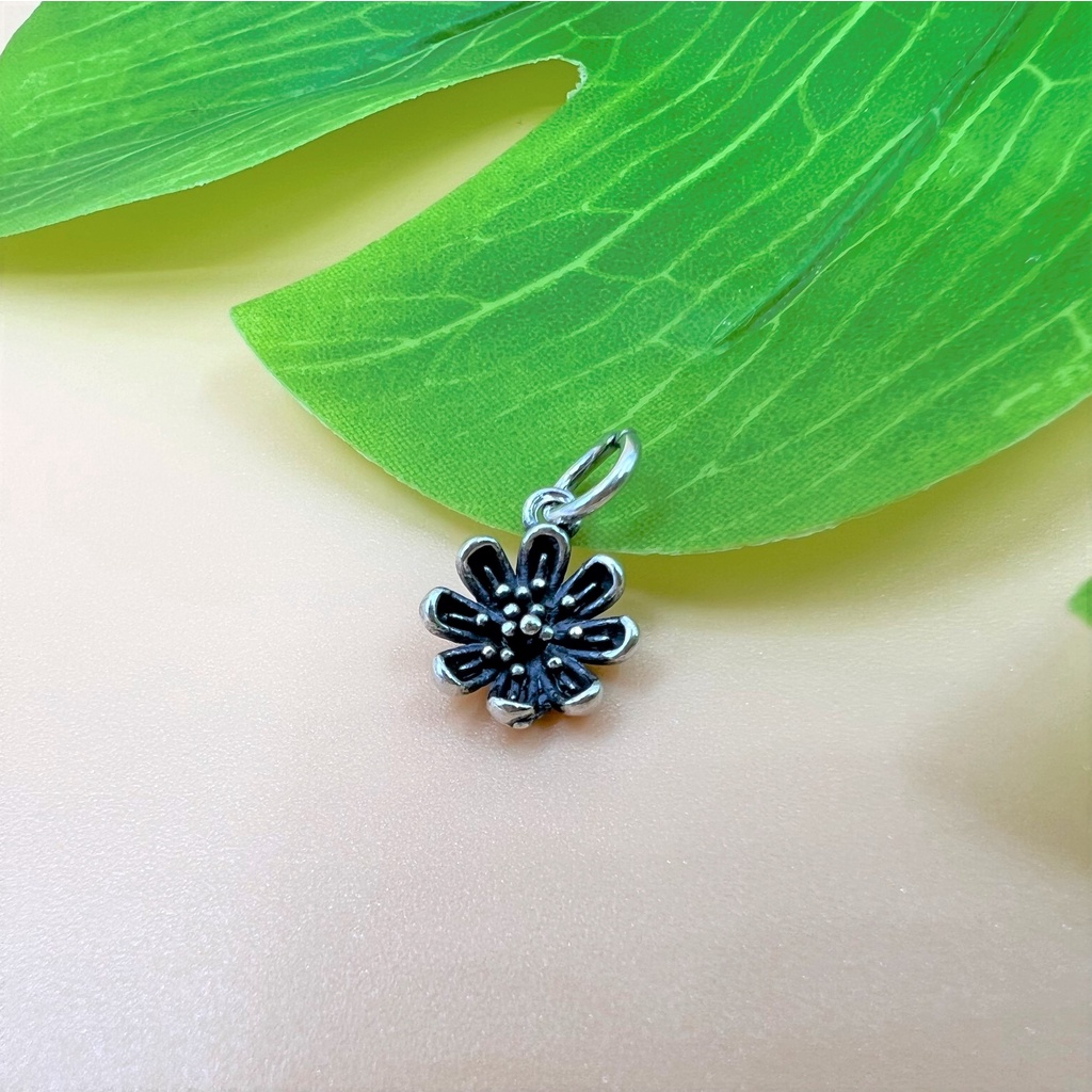 Charm móc treo hoa xuyến chi 8 cánh may mắn - Charm Bạc 925 - Mã CA870