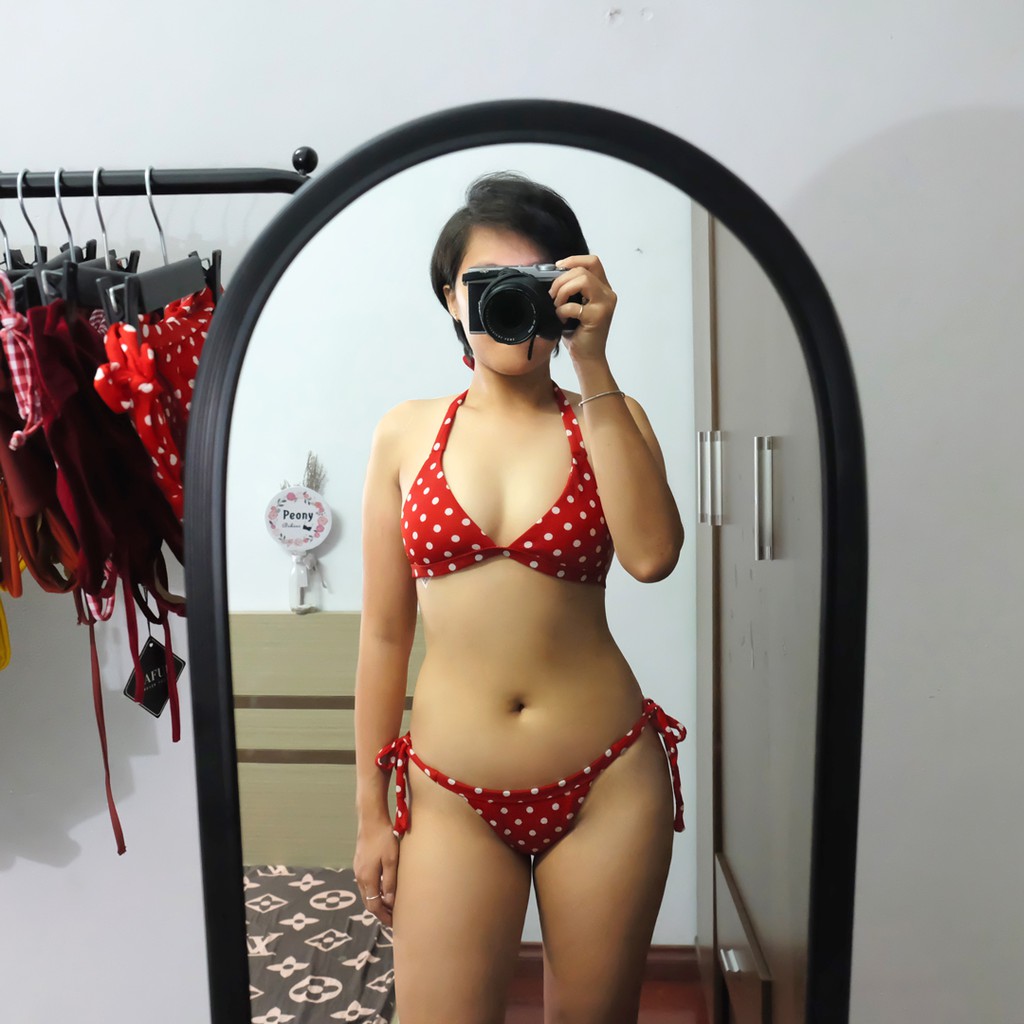 Bikini tam giác buộc dây họa tiết chấm bi | BigBuy360 - bigbuy360.vn