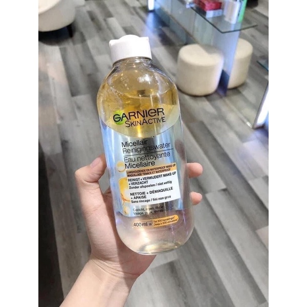 Nước tẩy trang Garnier Skin Active Oil Infused Micellar Cleansing Water