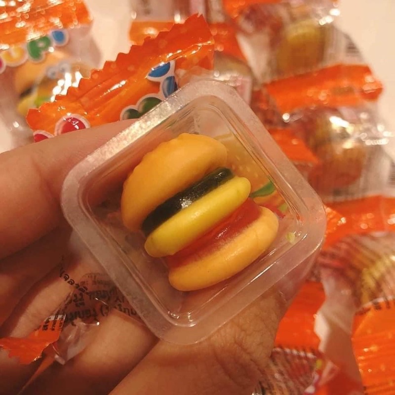 Kẹo Dẻo Yupi Hamburger gói 90g(12 cái)