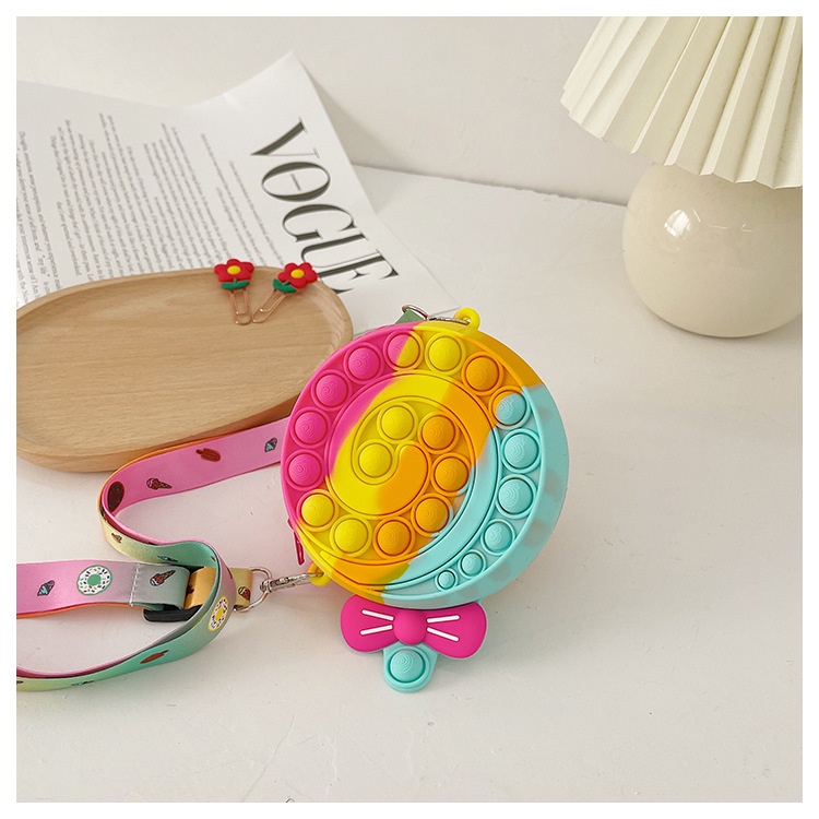 Túi POP IT đeo chéo phiên bản giải toả căng thẳng hình cầu vồng TX18