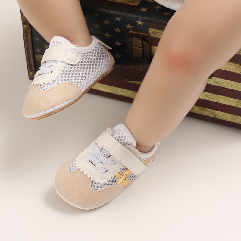 Giày Sneaker Chống Trượt Hợp Thời Trang Cho Bé Từ 0-18 Tháng Tuổi
