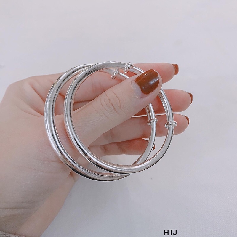 Vòng cứng mẫu trơn kéo chỉnh được size cho nữ- chuẩn bạc ta