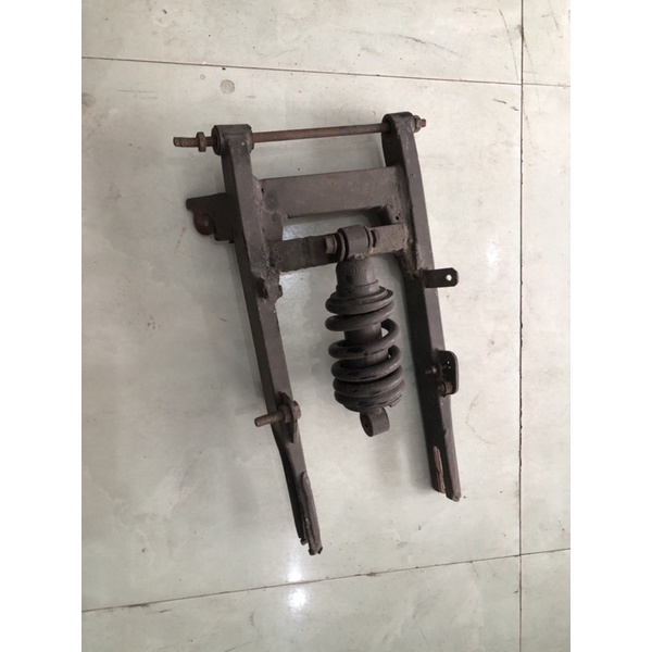 Gắp và nhún chế xe điện Asama