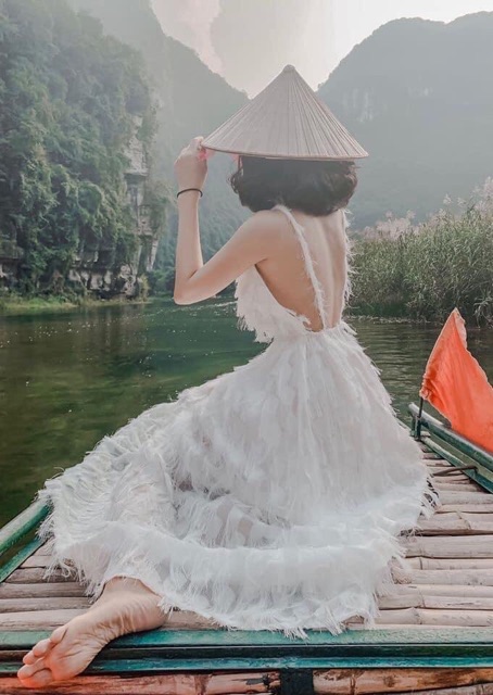 [Kèm ẢNH THẬT ]ĐẦM MAXI TRẮNG LÔNG VŨ HỞ LƯNG | BigBuy360 - bigbuy360.vn